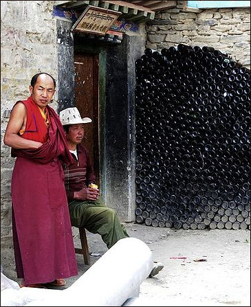 20111101-Wikicommons beer Lhasa Beer 3.jpg